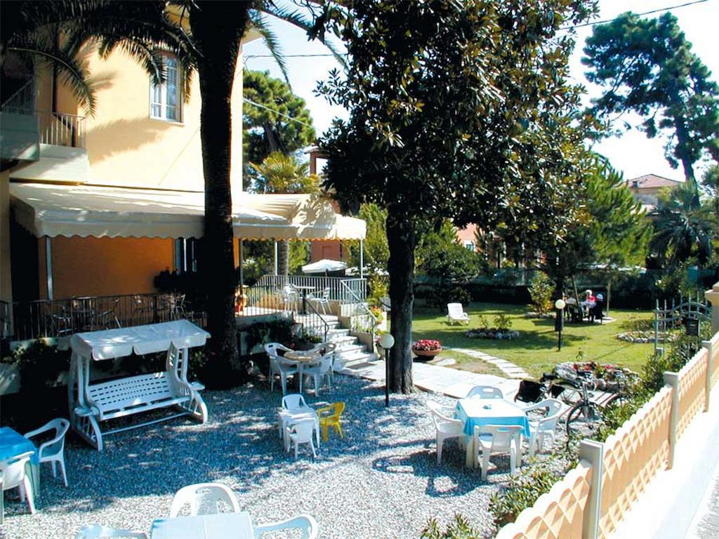 Hotel Parma Mare Marina di Massa Zewnętrze zdjęcie
